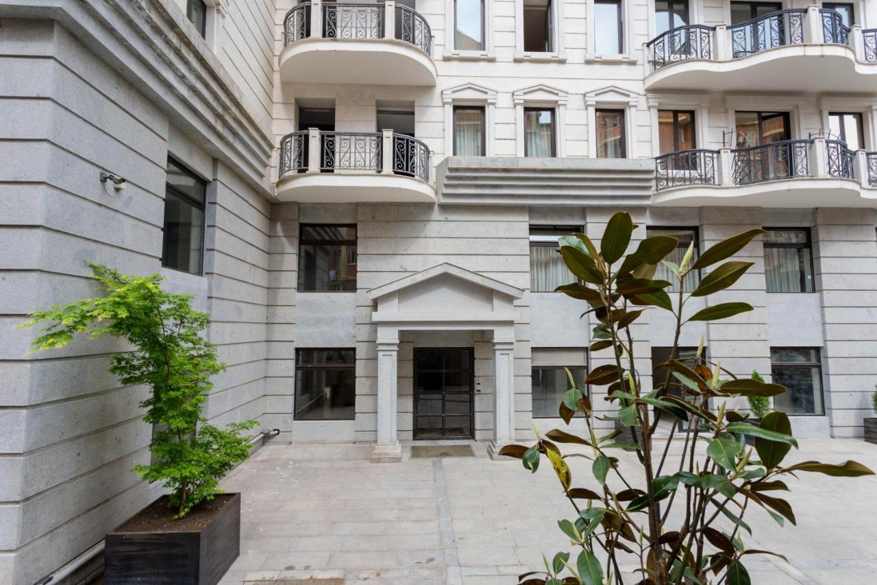 Downtown Two-Bedrom Apartment Tbilissi Extérieur photo